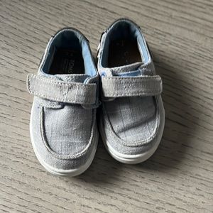 Toms shoes
